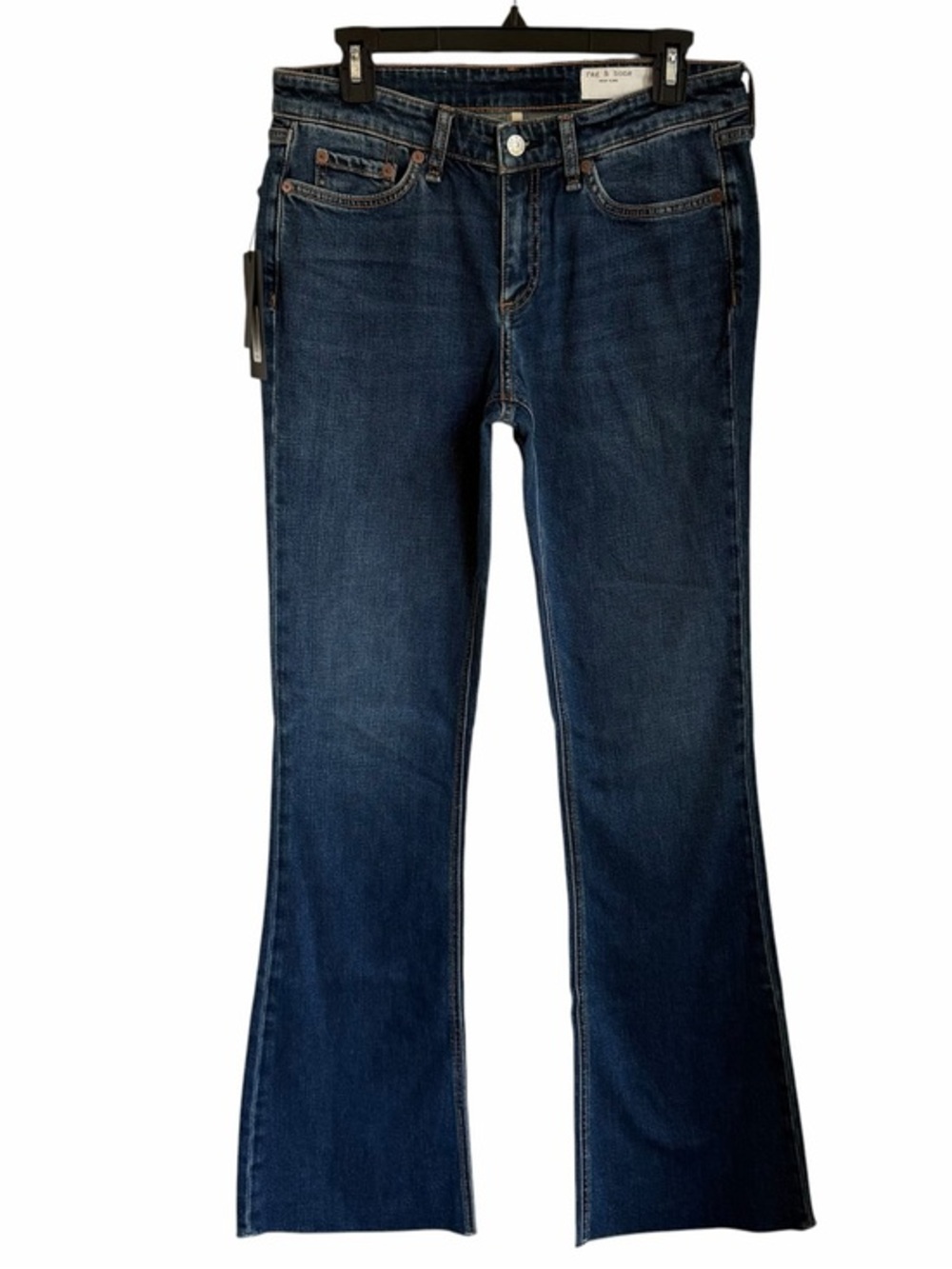 NWT Rag & Bone Low Rise Flare Kinsley Size 28
Color Chelsea